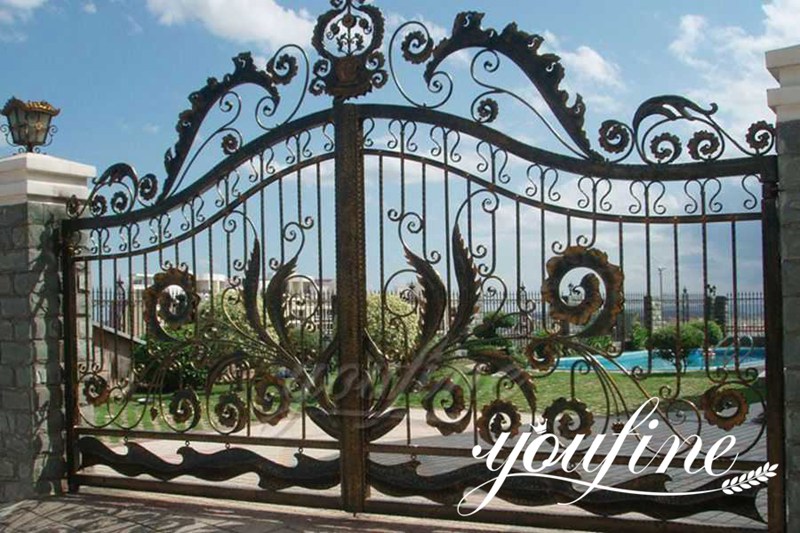 Decorative-Wrought-Iron-Gate-Designs