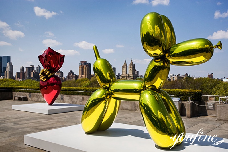 Jeff-Koons-Contemporary-balloon-dog-yellow