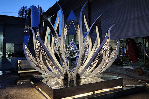 lotus sculpture